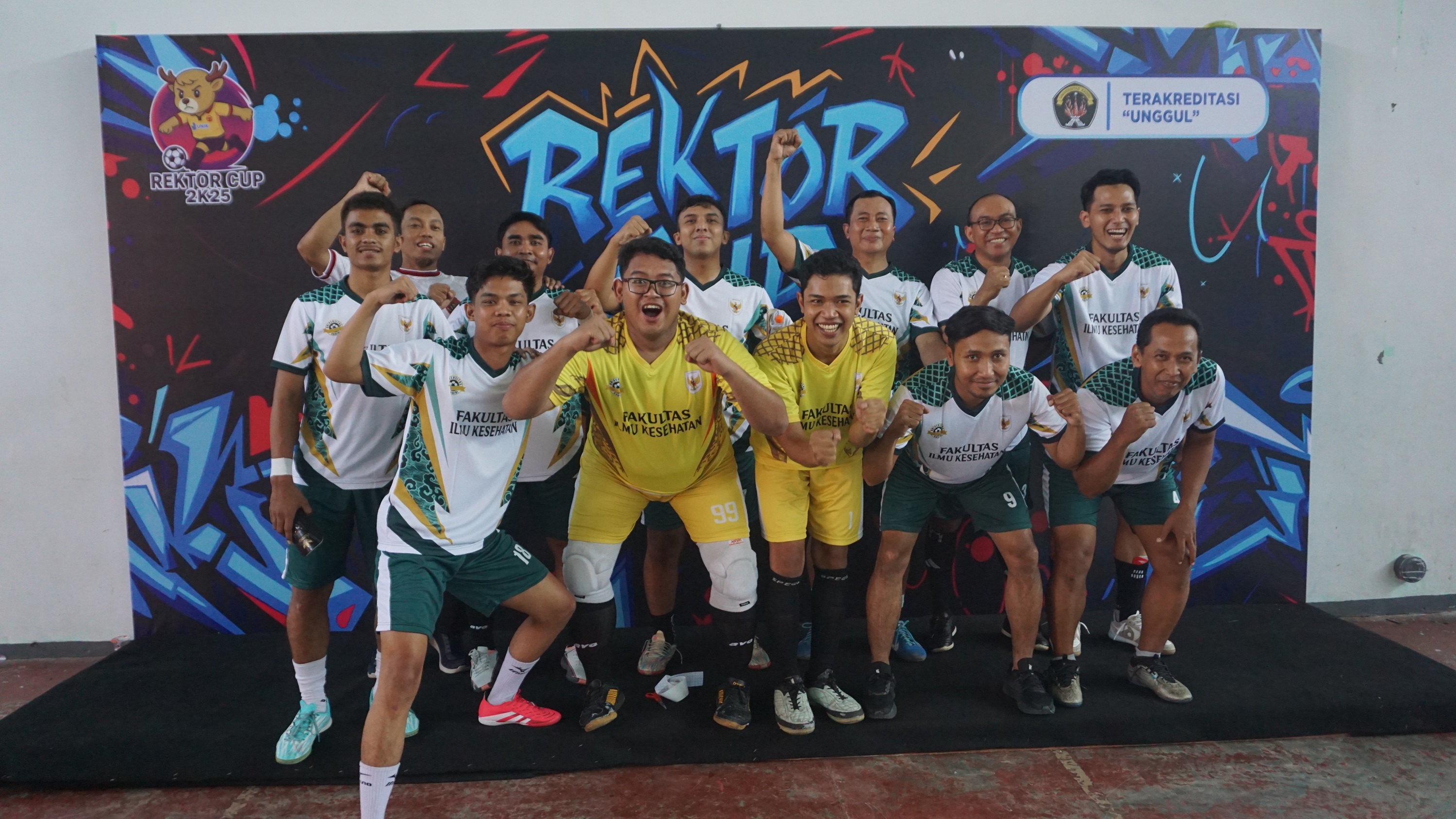 Fakultas Ilmu Kesehatan Universitas Kadiri Raih Juara 1 Lomba Futsal dalam Kompetisi Rektor Cup